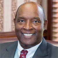 headshot Willie Randall